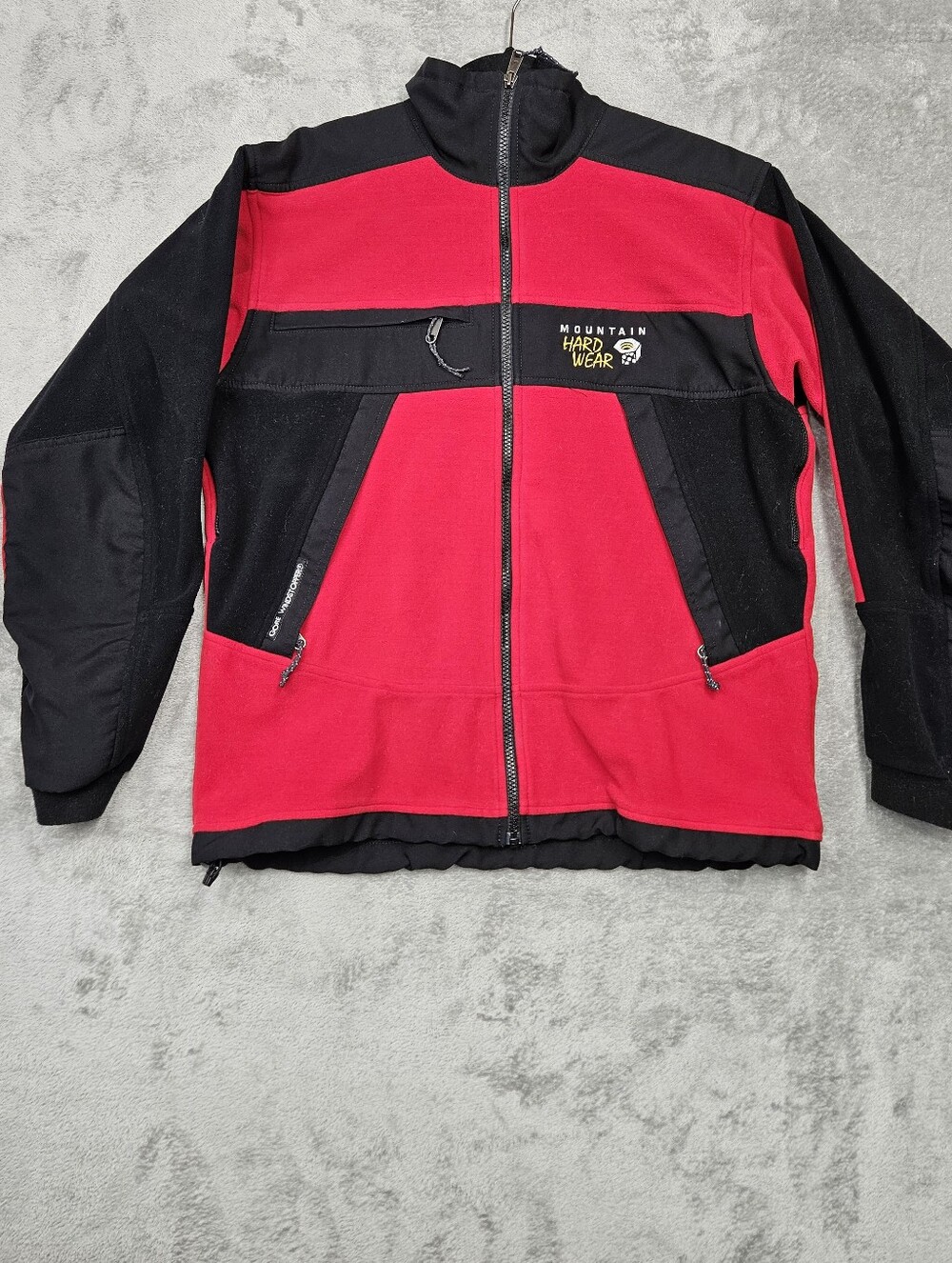 Mountain Hardwear Men’s Windstopper Jacket – Red/Black Colorblock – Size M